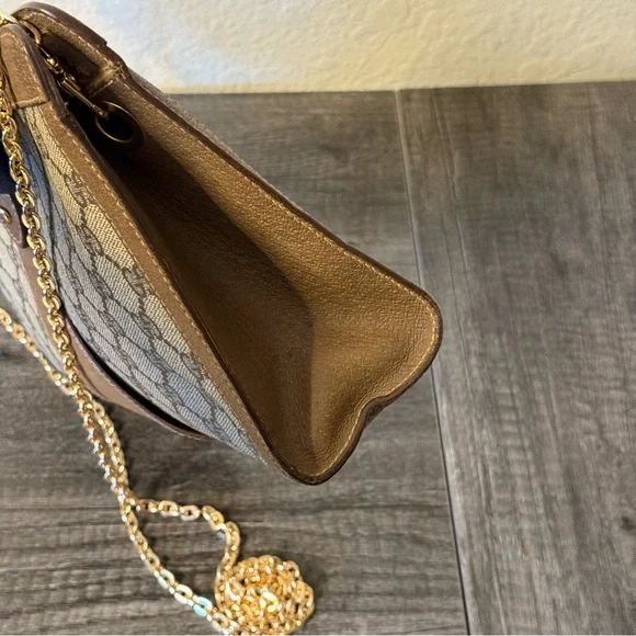 💎GUCCI SHERRY LINE CLUTCH/ CROSSBODY BAG💎 - Picture 5 of 14